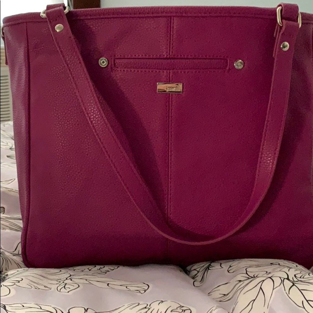 “Jewell” Thirty One purse.